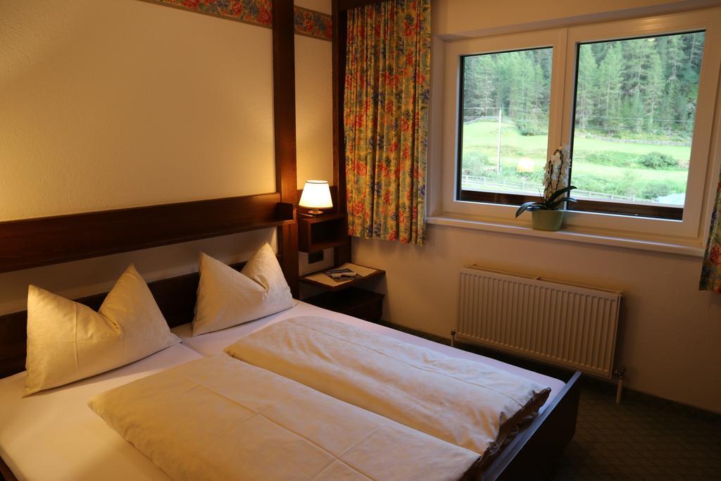 Ferienhaus Brigitte Längenfeld Szoba fotó