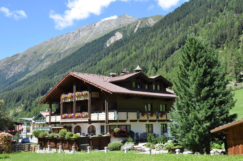 Ferienhaus Brigitte Längenfeld Kültér fotó