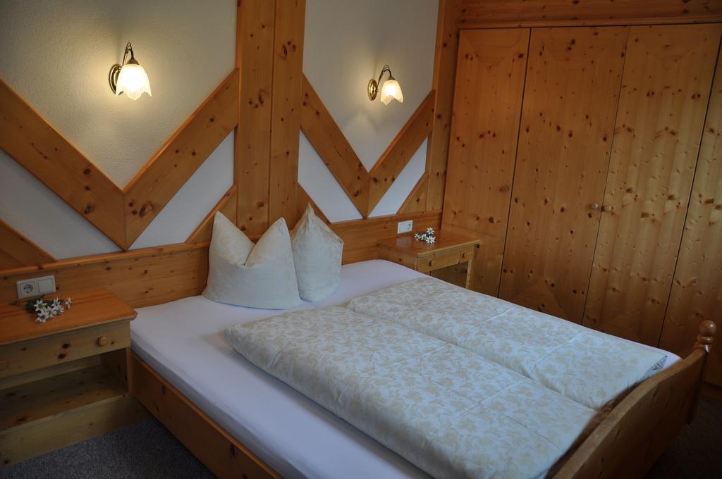 Ferienhaus Brigitte Längenfeld Szoba fotó