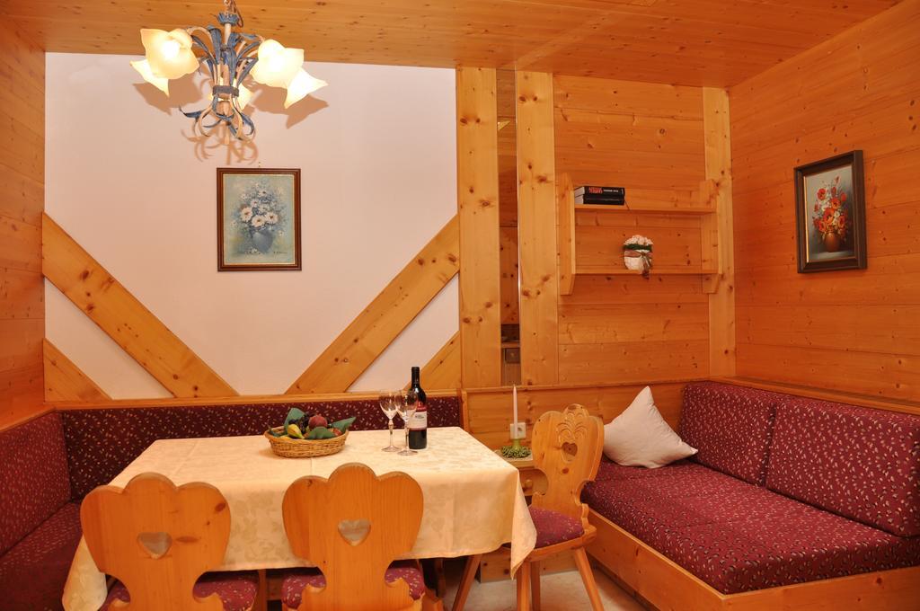 Ferienhaus Brigitte Längenfeld Szoba fotó